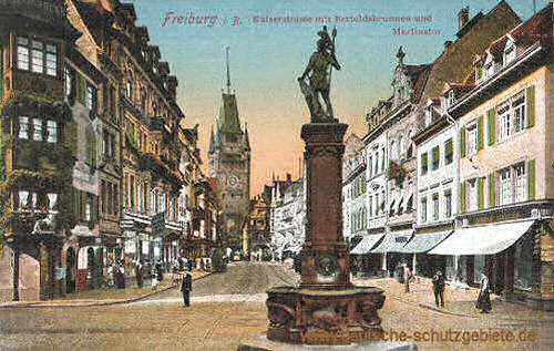 Freiburg i. B., Kaiserstraße mit Bertoldsbrunnen und Martinstor