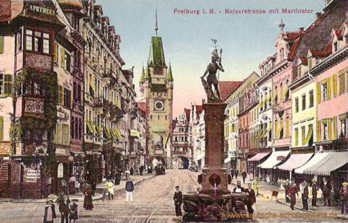Freiburg i. B., Kaiserstraße mit Martinstor