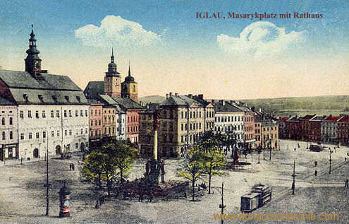 Iglau, Masarykplatz mit Rathaus