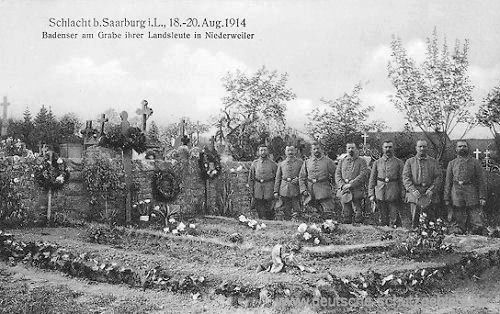 Schlacht bei Saarburg i. L., 18. - 20. Aug. 1914 - Badenser am Grabe ihrer Landsleute in Niederweiler