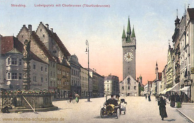 Straubing, Ludwigsplatz mit Chorbrunnen (Tiburtiusbrunnen)