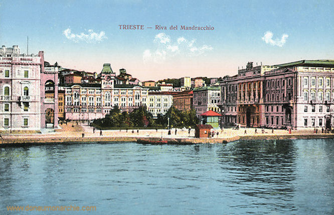 Trieste, Riva del Mandracchio