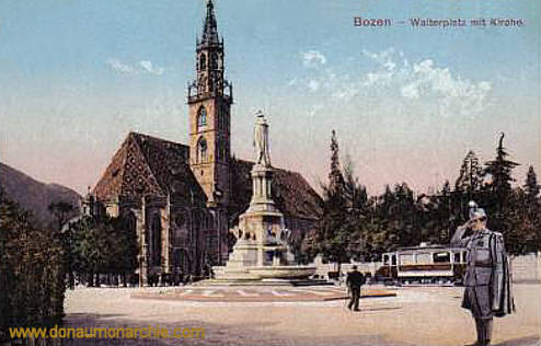 Bozen, Walterplatz mit Kirche