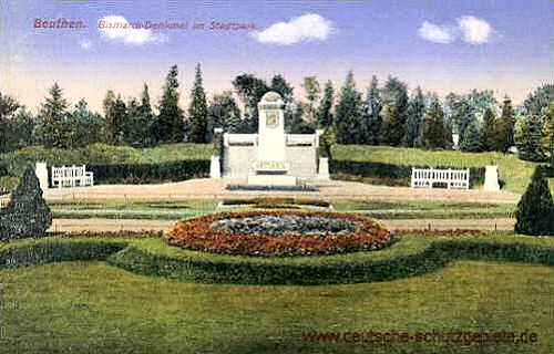 Beuthen O.-S., Bismarck-Denkmal im Stadtpark