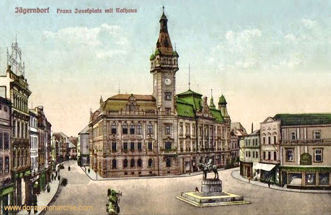 Jägerndorf, Franz Josefplatz mit Rathaus