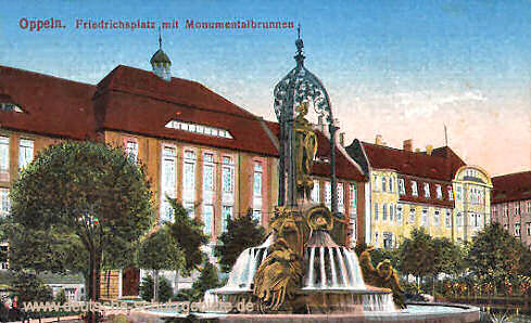 Oppeln, Friedrichsplatz mit Monumentalbrunnen