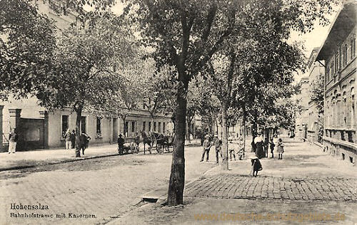 Hohensalza, Bahnhofstraße mit Kasernen