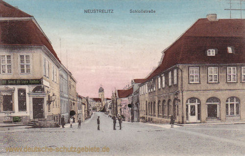 Neustrelitz, Schlossstraße