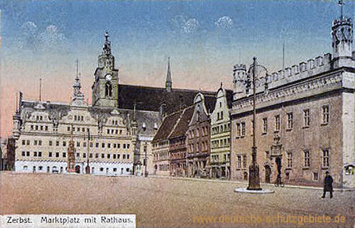Zerbst, Marktplatz mit Rathaus