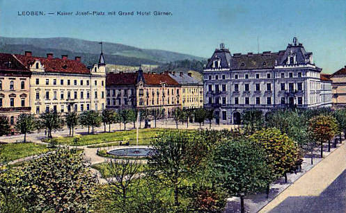 Leoben, Kaiser Franz Josef-Platz mit Hotel Garner