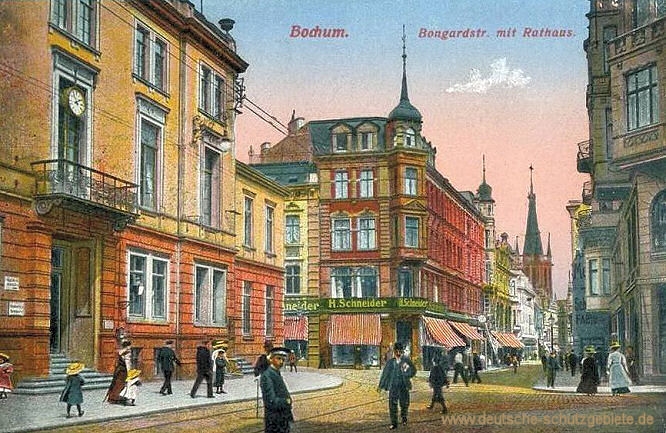 Bochum, Bongardstraße mit Rathaus