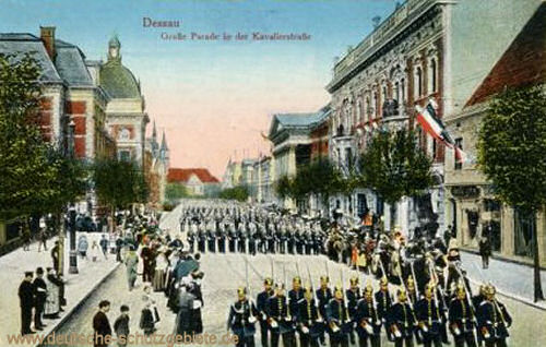 Dessau, Große Parade in der Kavalierstraße