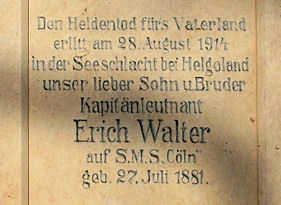 Erich Walter * 27.Juli 1881 - † 28. August 1914, Grabstein an der Nordmauer des Trinitatis - Friedhofes in Riesa, Foto mit freundlicher Genehmigung von Joachim Kockisch
