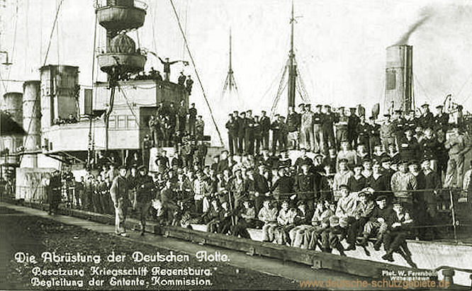 Die Abrüstung der Deutschen Flotte. Besatzung Kriegsschiff Regensburg. Begleitung der Entente-Kommission.
