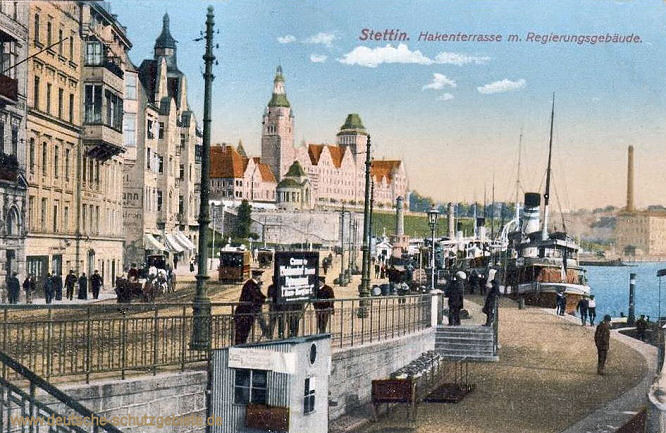 Stettin, Hakenstraße mit Regierungsgebäude