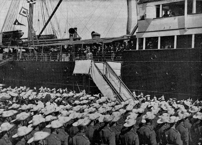 Die Ansprache des Deutschen Kaisers an die nach China gehenden Truppen am 27. Juli in Bremerhaven.