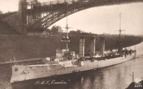S.M.S. Emden im Kaiser Wilhelm-Kanal