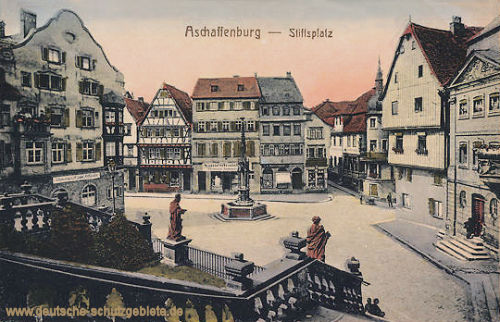 Aschaffenburg, Stiftsplatz