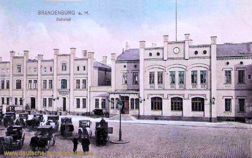 Brandenburg a. H., Bahnhof