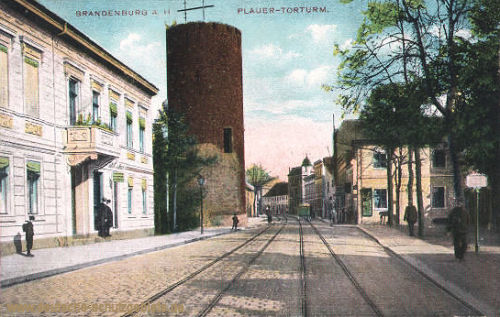 Brandenburg a. H., Plauer-Torturm