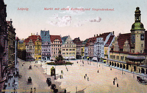 Leipzig, Markt mit altem Rathaus und Siegesdenkmal