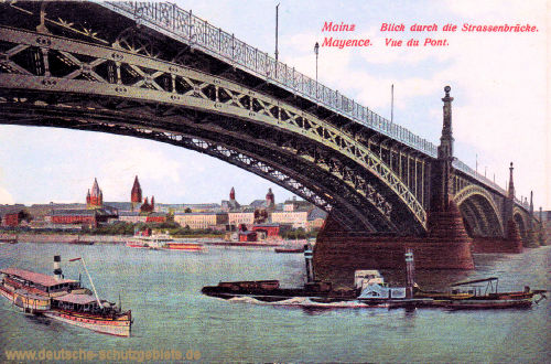 Mainz, Blick durch die Straßenbrücke