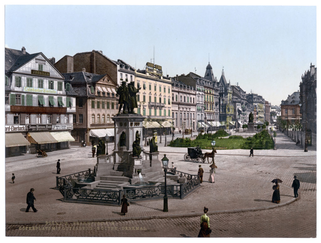 Frankfurt a. M. Goetheplatz mit Gutenberg- & Goethe-Denkmal
