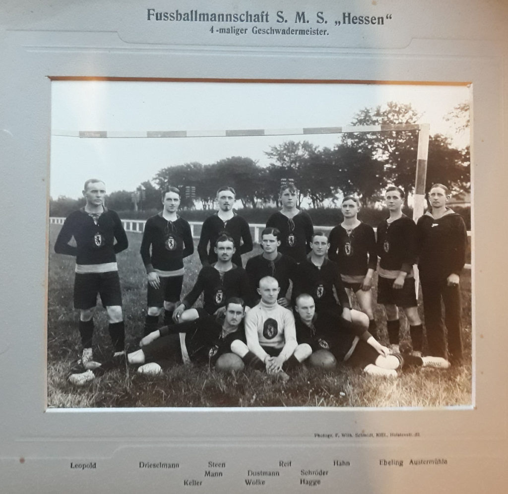 S.M.S. Hessen, Fußballmannschaft