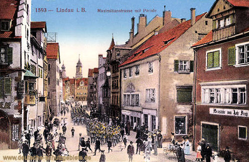 Lindau, Maximilianstraße mit Parade